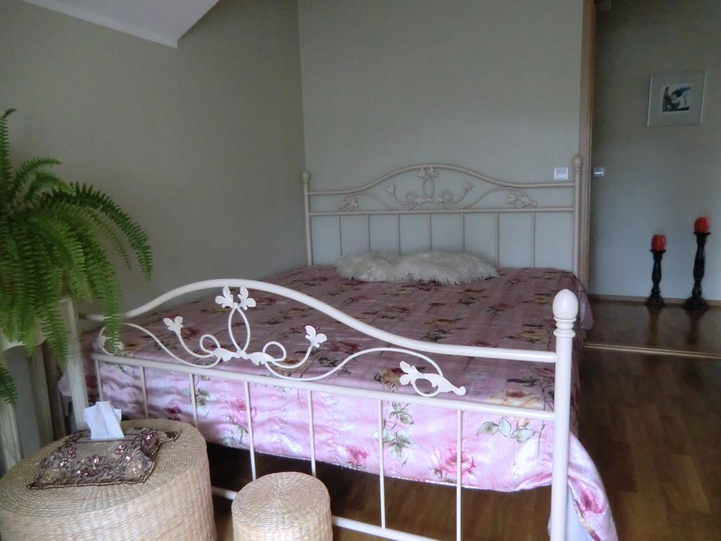 Kuressaare Romantic Apartment ภายนอก รูปภาพ