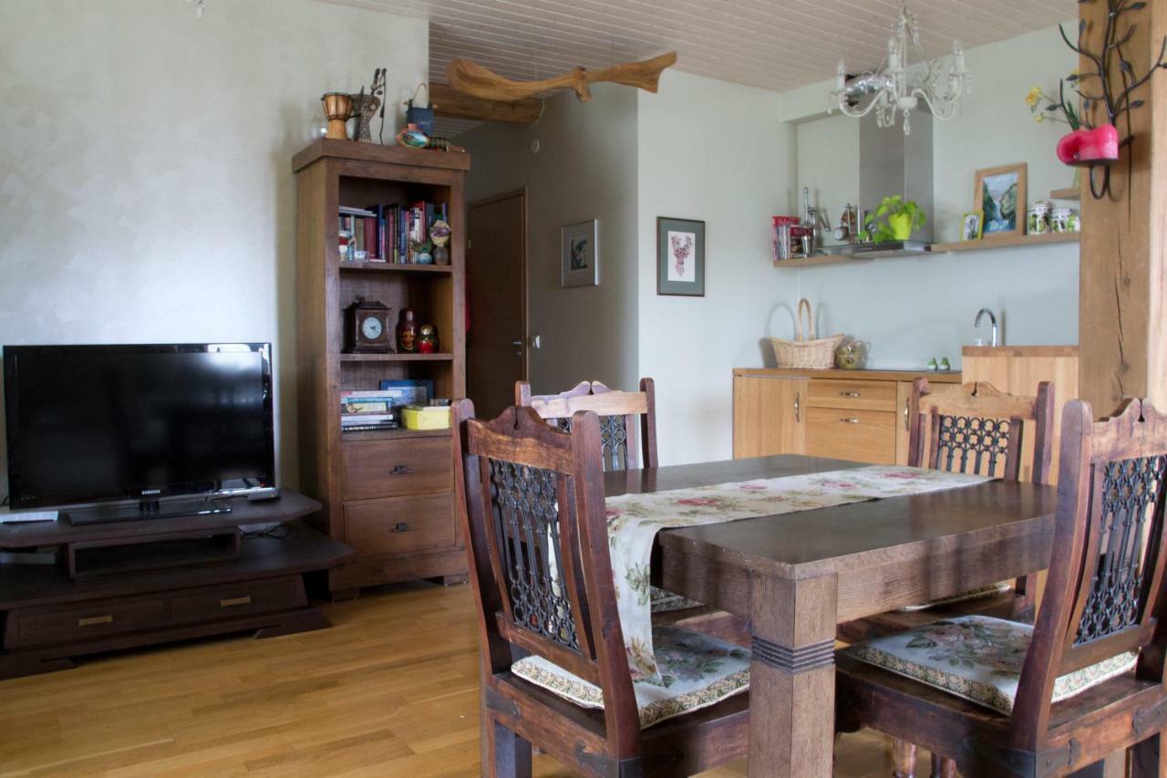 Kuressaare Romantic Apartment ภายนอก รูปภาพ