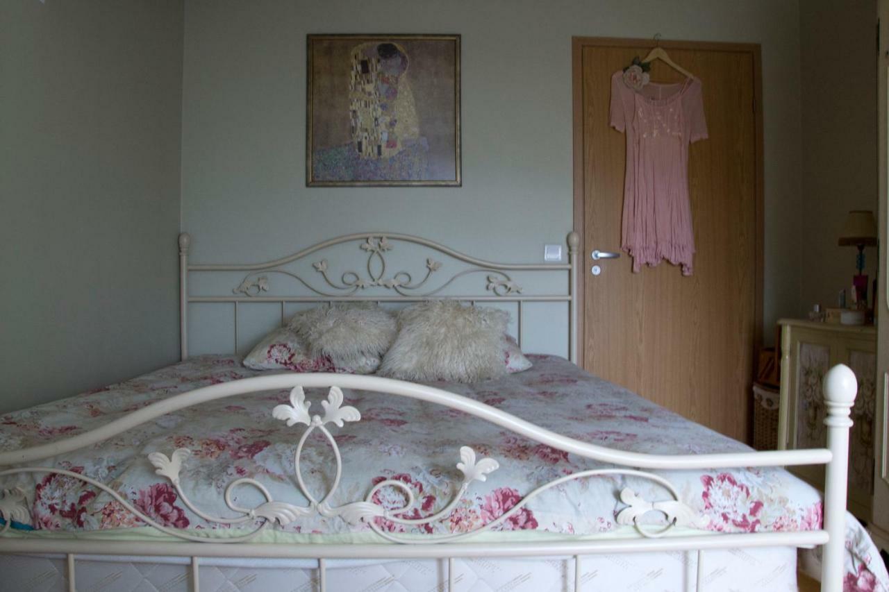 Kuressaare Romantic Apartment ภายนอก รูปภาพ