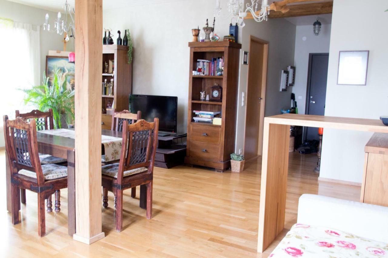 Kuressaare Romantic Apartment ภายนอก รูปภาพ