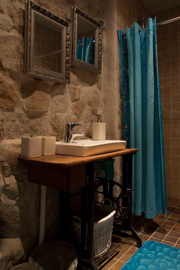 Kuressaare Romantic Apartment ภายนอก รูปภาพ